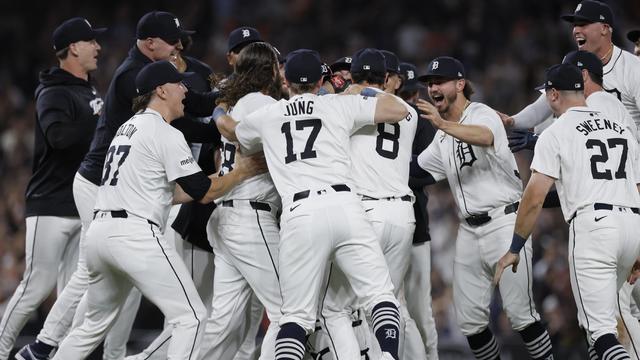 White Sox Tigers Baseball 