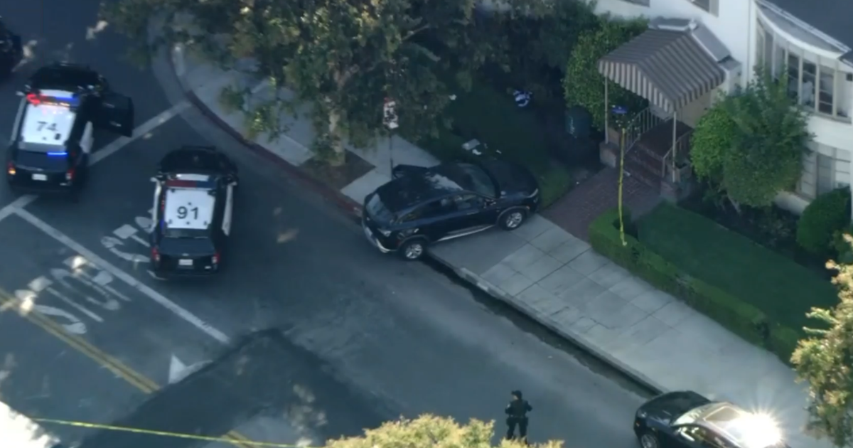 The confrontation leads to a fatal knife attack in Beverly Hills