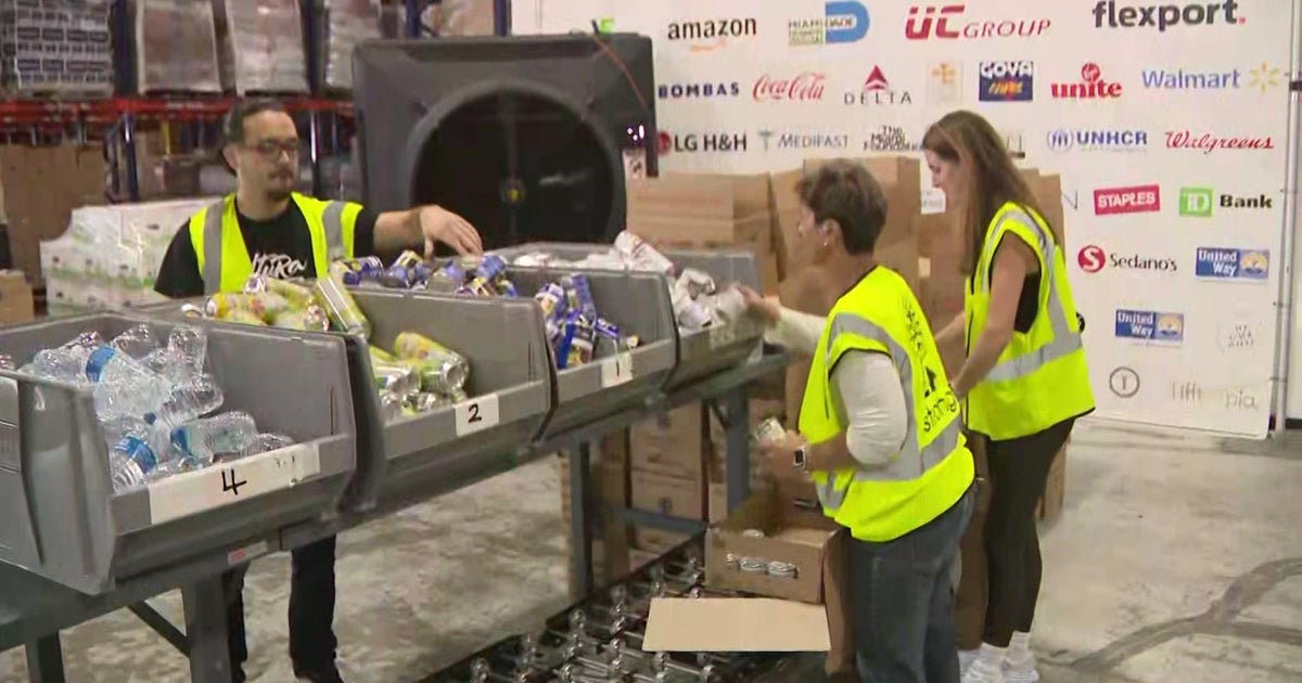 Volunteers rally to aid Hurricane Helene victims with Aventura Mall relief drive Volunteers rally to aid Hurricane Helene victims with Aventura Mall relief drive