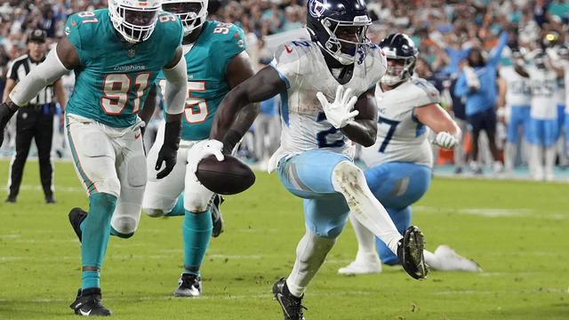 Titans Dolphins Football 