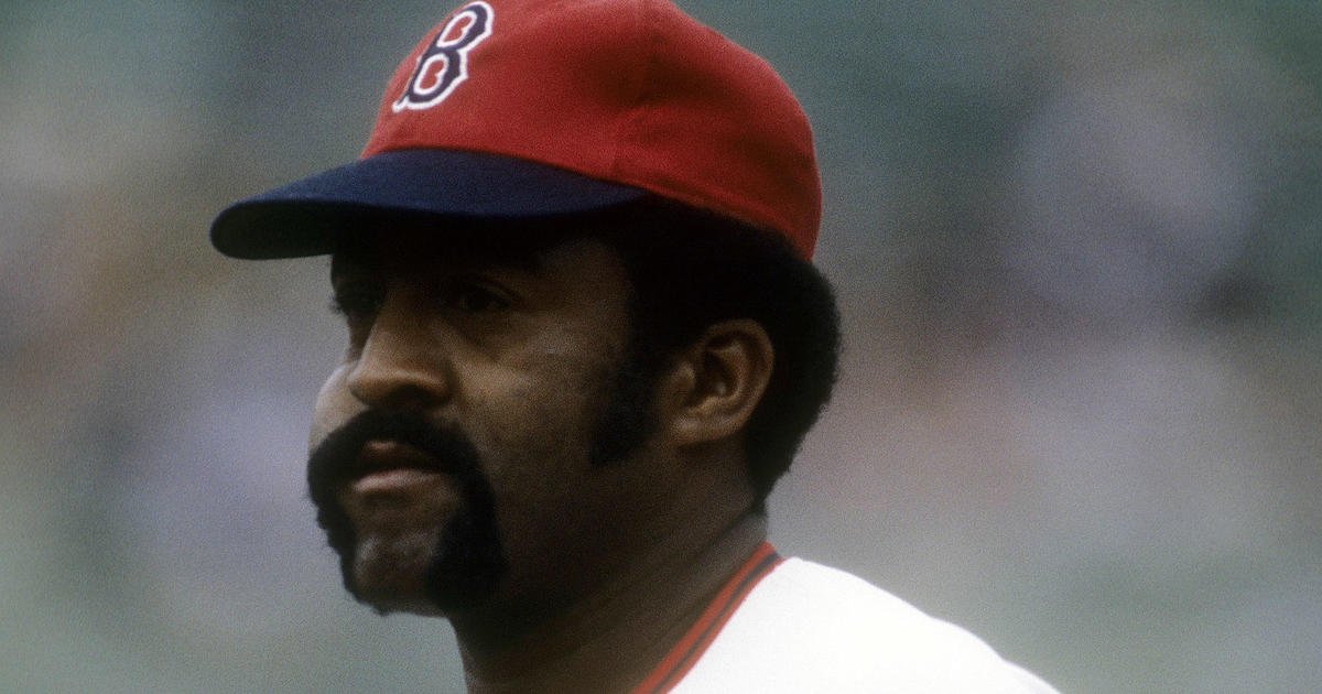 Luis Tiant, 'El Tiante', Dies at 83