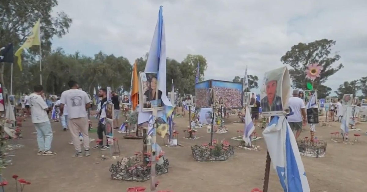 Sacramento families reflect on lives lost as Israel-Hamas conflict reaches 1 year