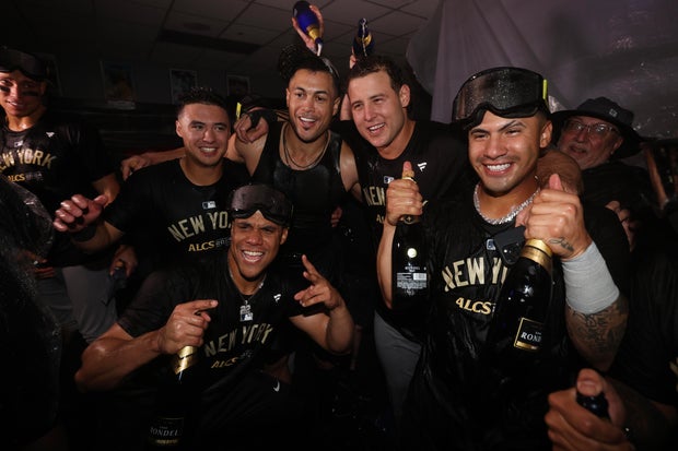 Division Series - New York Yankees v Kansas City Royals - Game 4
