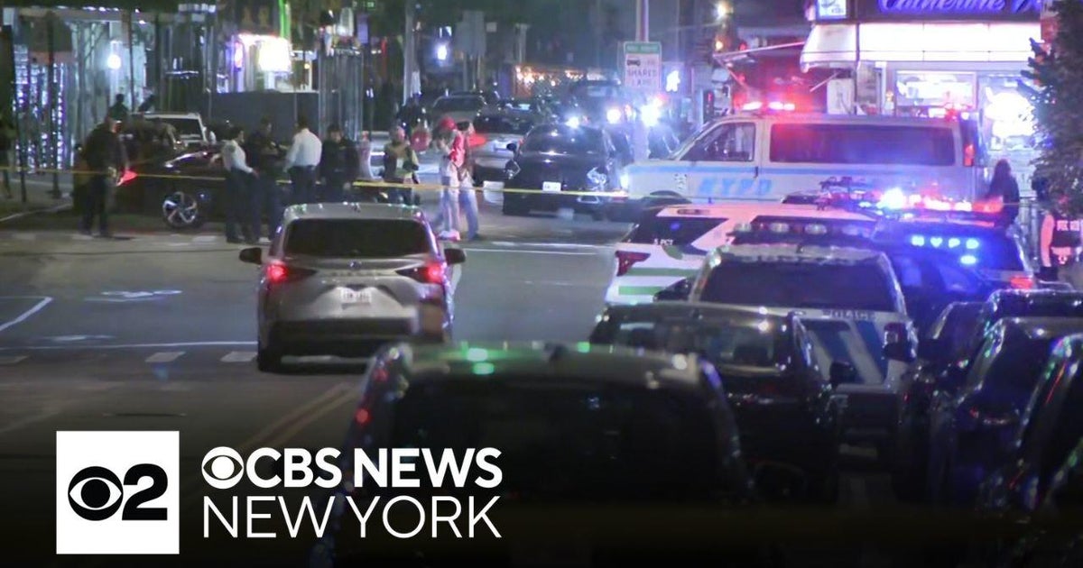 1 dead, another injured in Lower Manhattan shooting - CBS New York