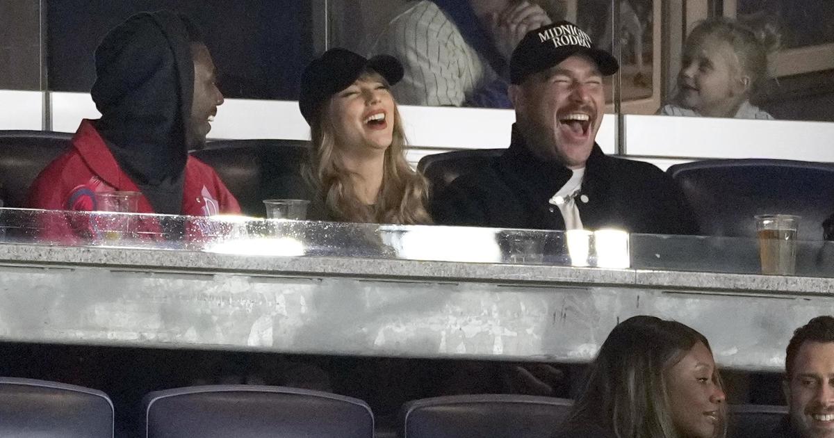 Taylor Swift and Travis Kelce at Yankee Stadium for ALCS Game 1 - CBS New York