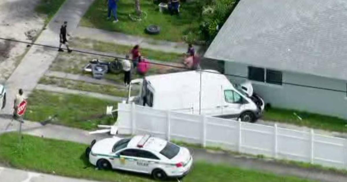 5 people sent to hospital after van strikes house in Northwest Miami-Dade