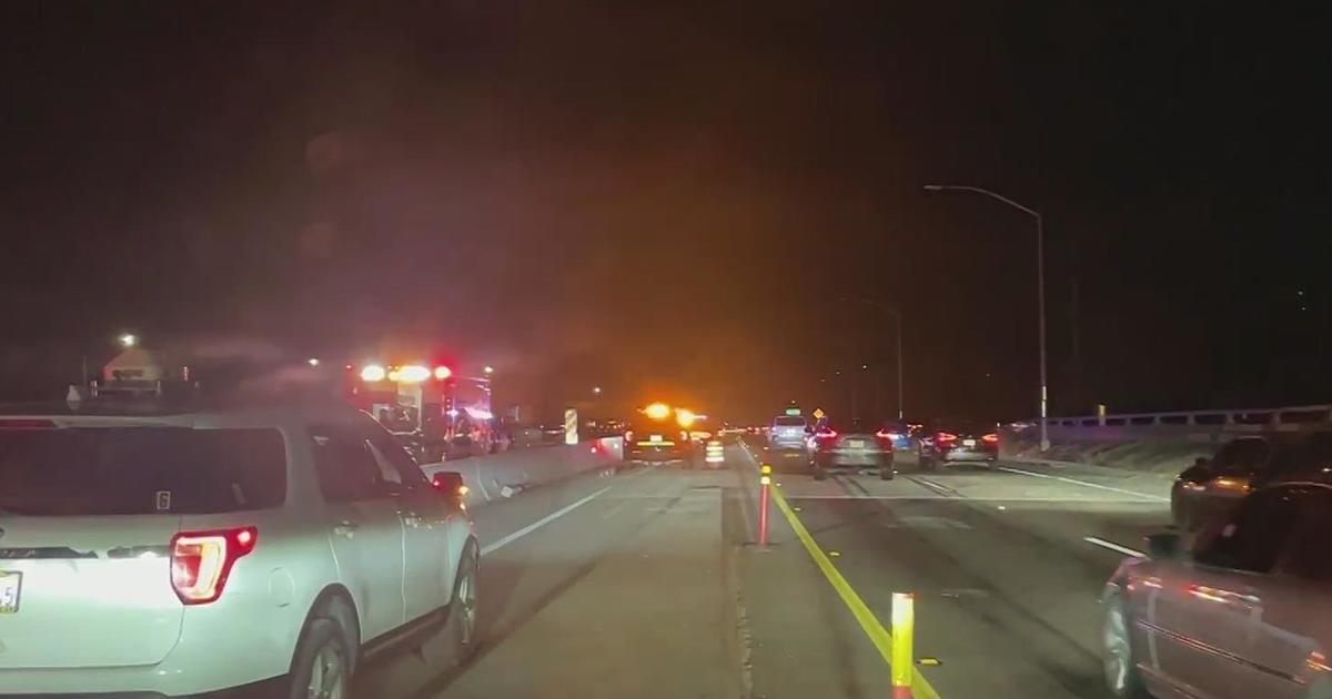 Deadly crash on Highway 50 in Sacramento - CBS Sacramento