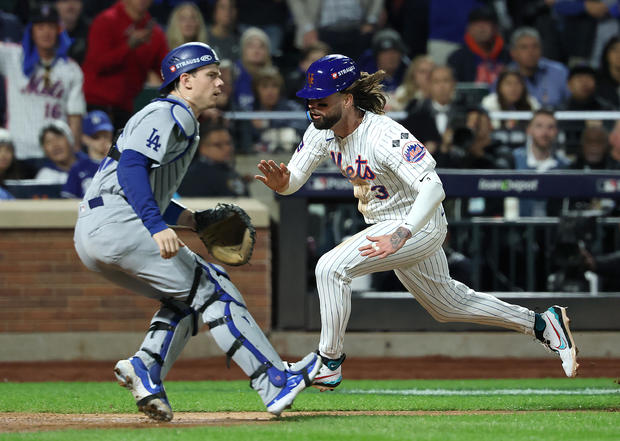 Championship Series - Los Angeles Dodgers v New York Mets - Game 5 