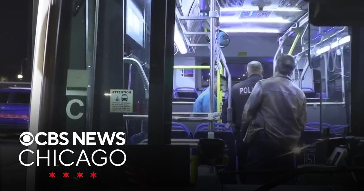 Man dies after being stabbed by woman on CTA bus overnight - CBS Chicago
