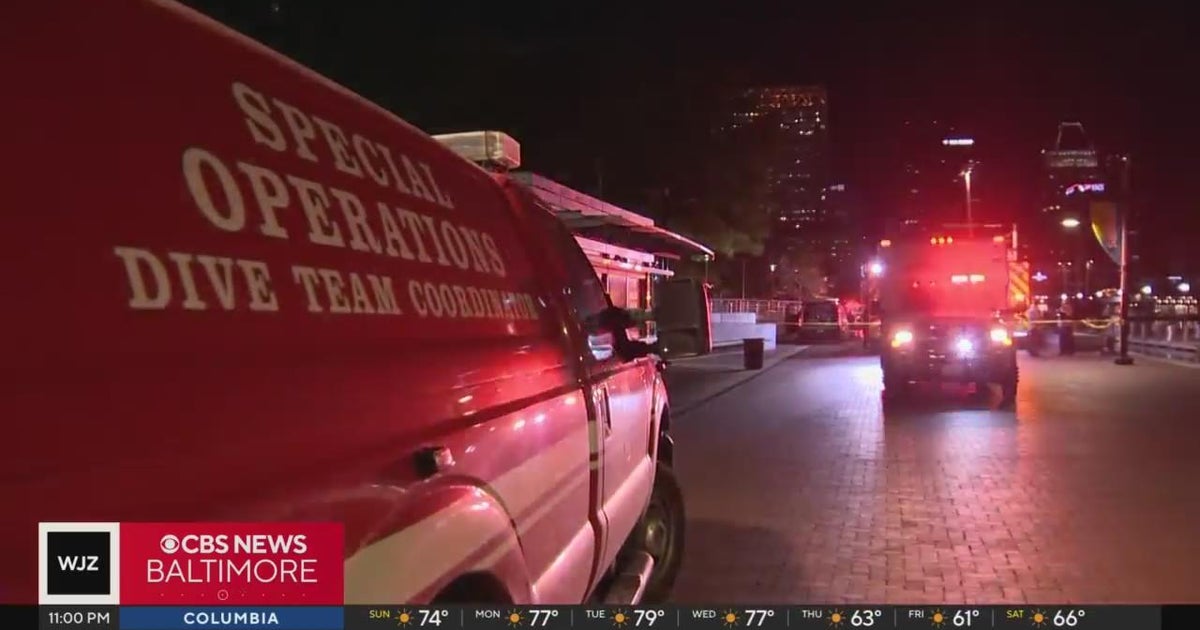 Man pulled from water at Inner Harbor - CBS Baltimore