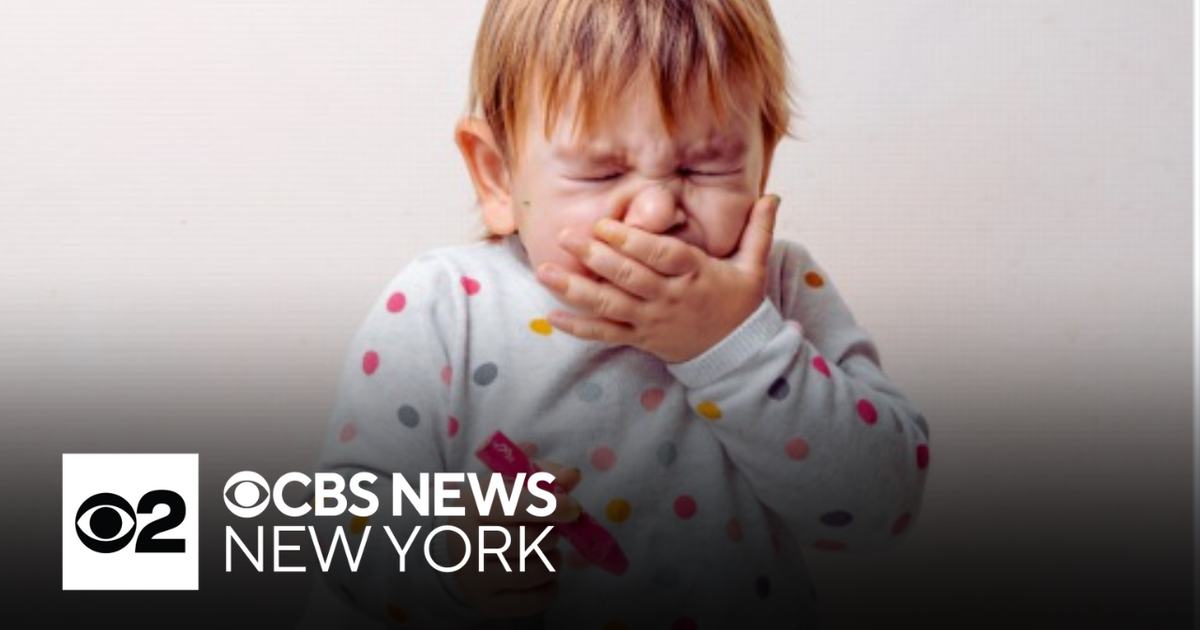 Concerns as whooping cough cases continue rise - CBS New York