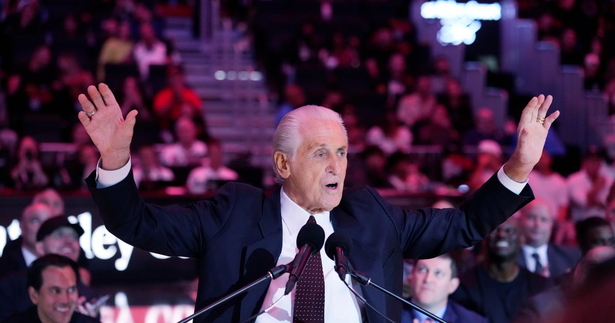 Heat president emotional as Pat Riley Court unveiled Heat president emotional as Pat Riley Court unveiled