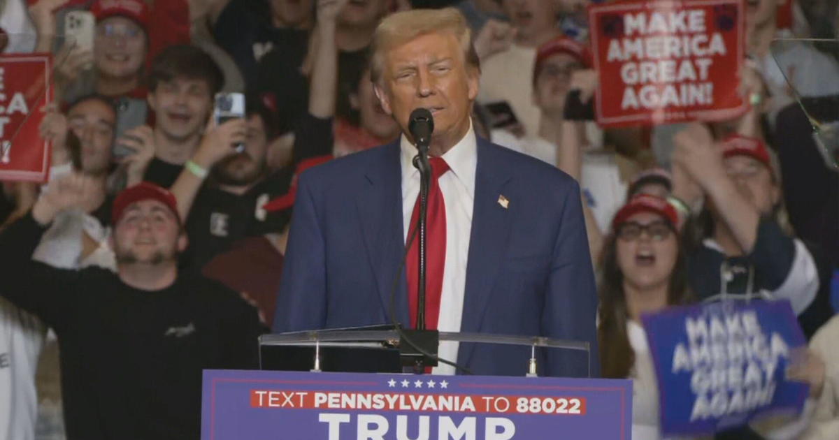 Trump stumps in Michigan, Pennsylvania