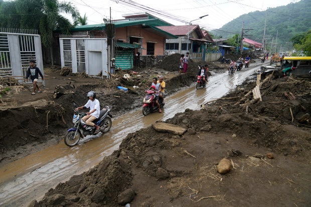 Tempestade na Ásia nas Filipinas