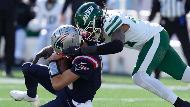 New York Jets v New England Patriots 