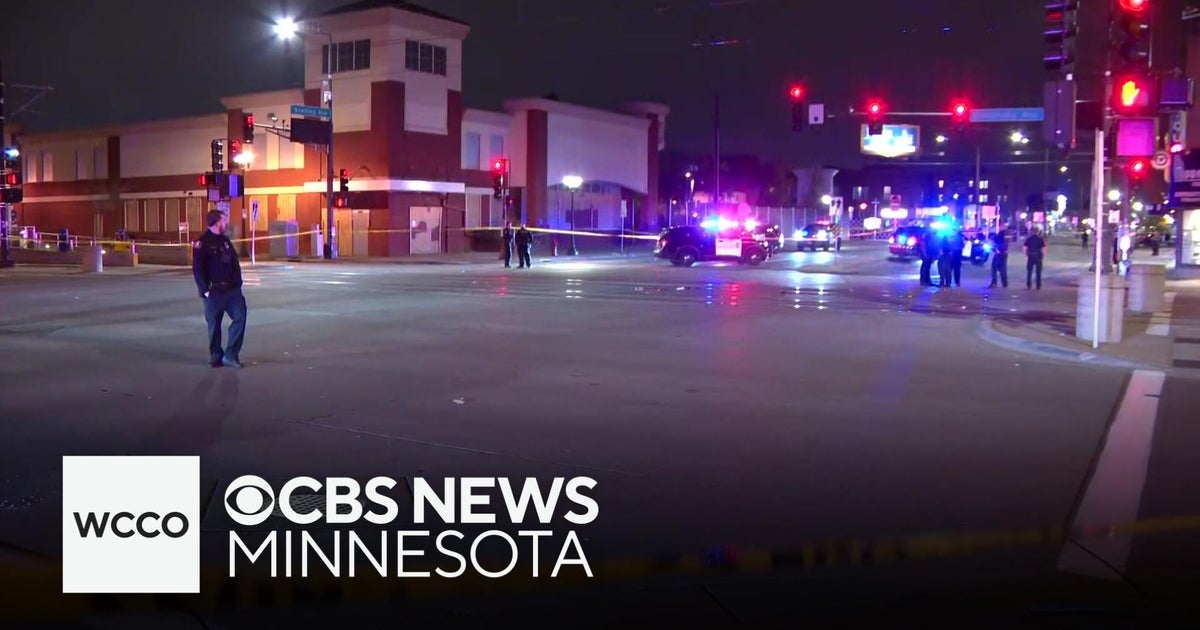 St. Paul police officers shoot armed man in busy intersection - CBS ...