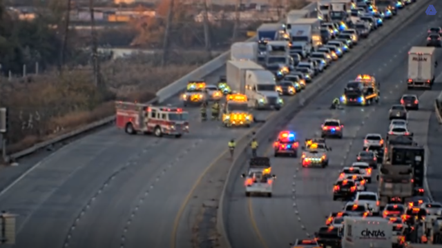 Crash on I-495 in Wilmington, Delaware 