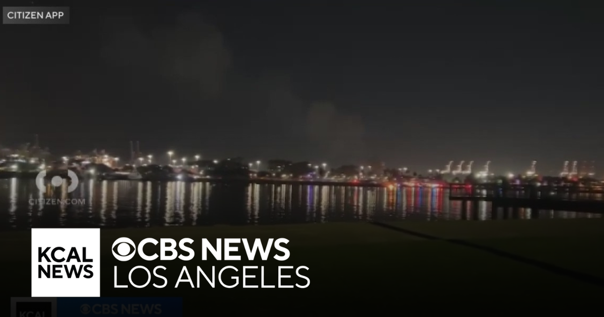 Boat fire remains under investigation in Long Beach - CBS Los Angeles
