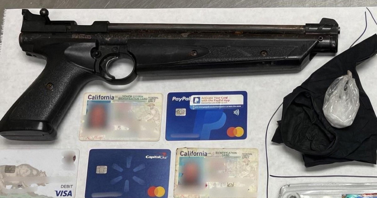 Oakland Woman Arrested for Drugs and Stolen Items