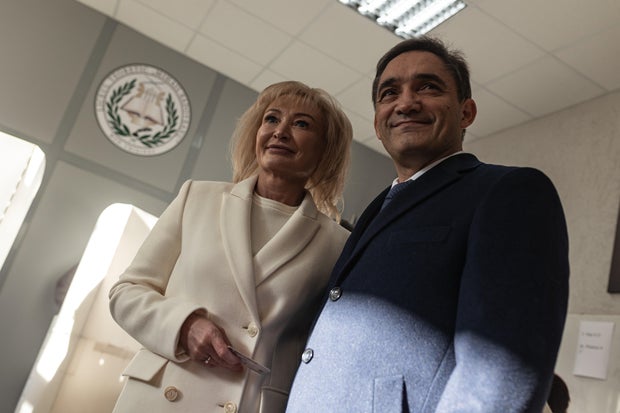 Moldávia realiza segundo turno das eleições presidenciais em meio a acusações de interferência russa