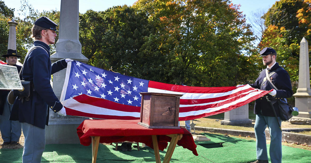 The remains of 28 Civil War soldiers were found in a funeral home's storage. They've now been laid to rest.