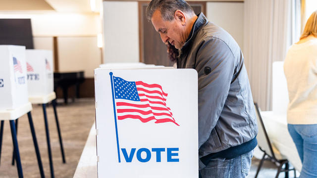 Americans voting in an election 