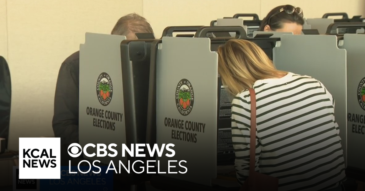 Early voters hit the polls in Orange County - CBS Los Angeles
