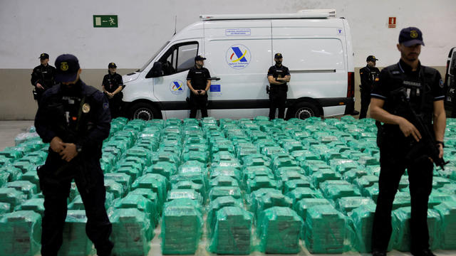 Spanish police seize 13 tons of cocaine hidden in banana shipments, in Algeciras 