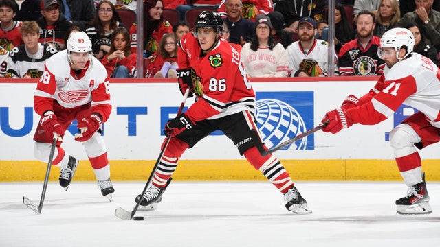 Detroit Red Wings v Chicago Blackhawks