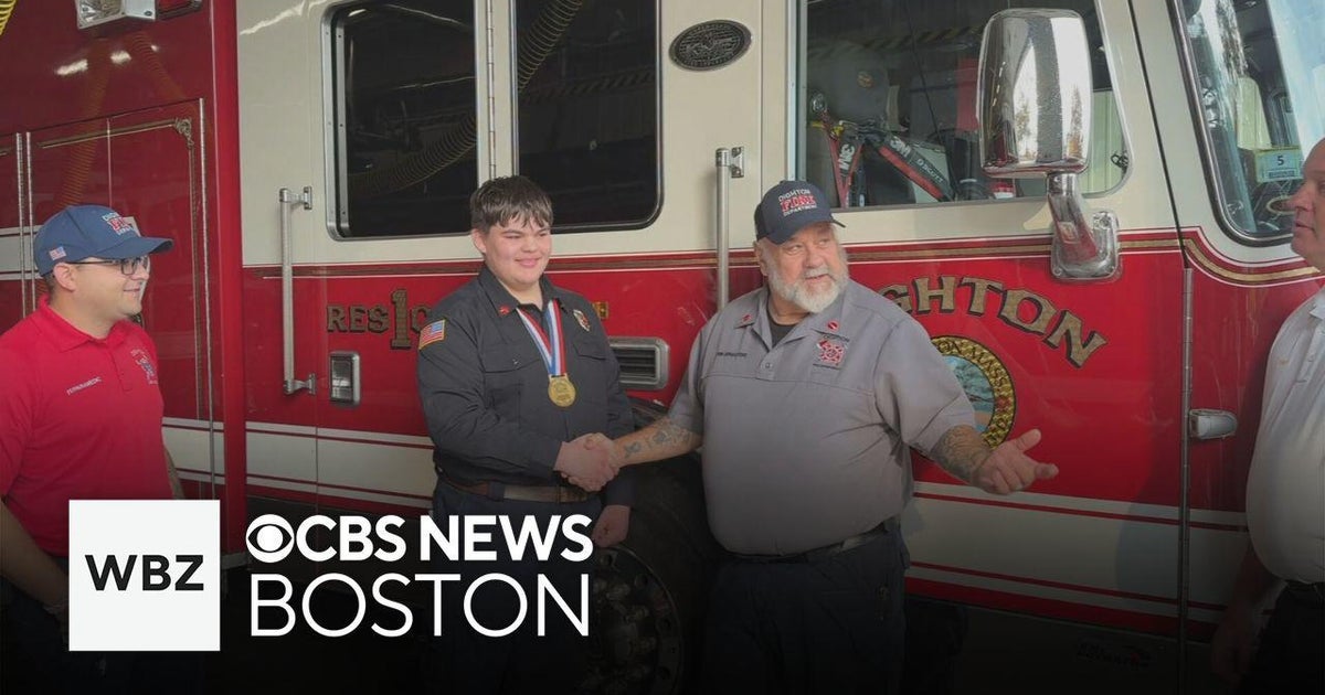 Junior firefighter recognized as a hero for saving girl choking at Fall ...