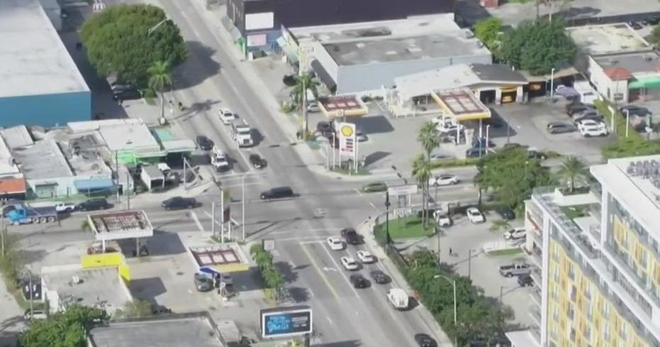 Mother, child struck by car in Miami