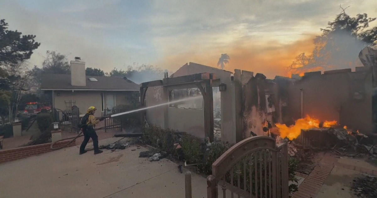 California family reels from destructive Mountain Fire