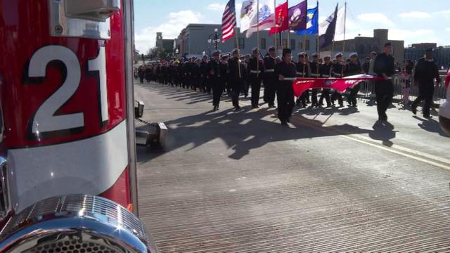 aurora-veterans-day-parade.jpg 