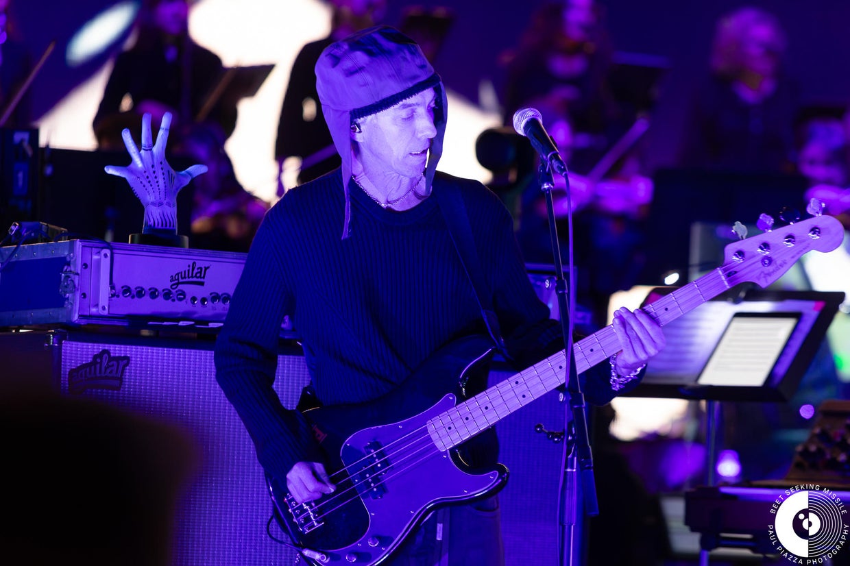 Danny Elfman performs at the Shoreline Amphitheatre 