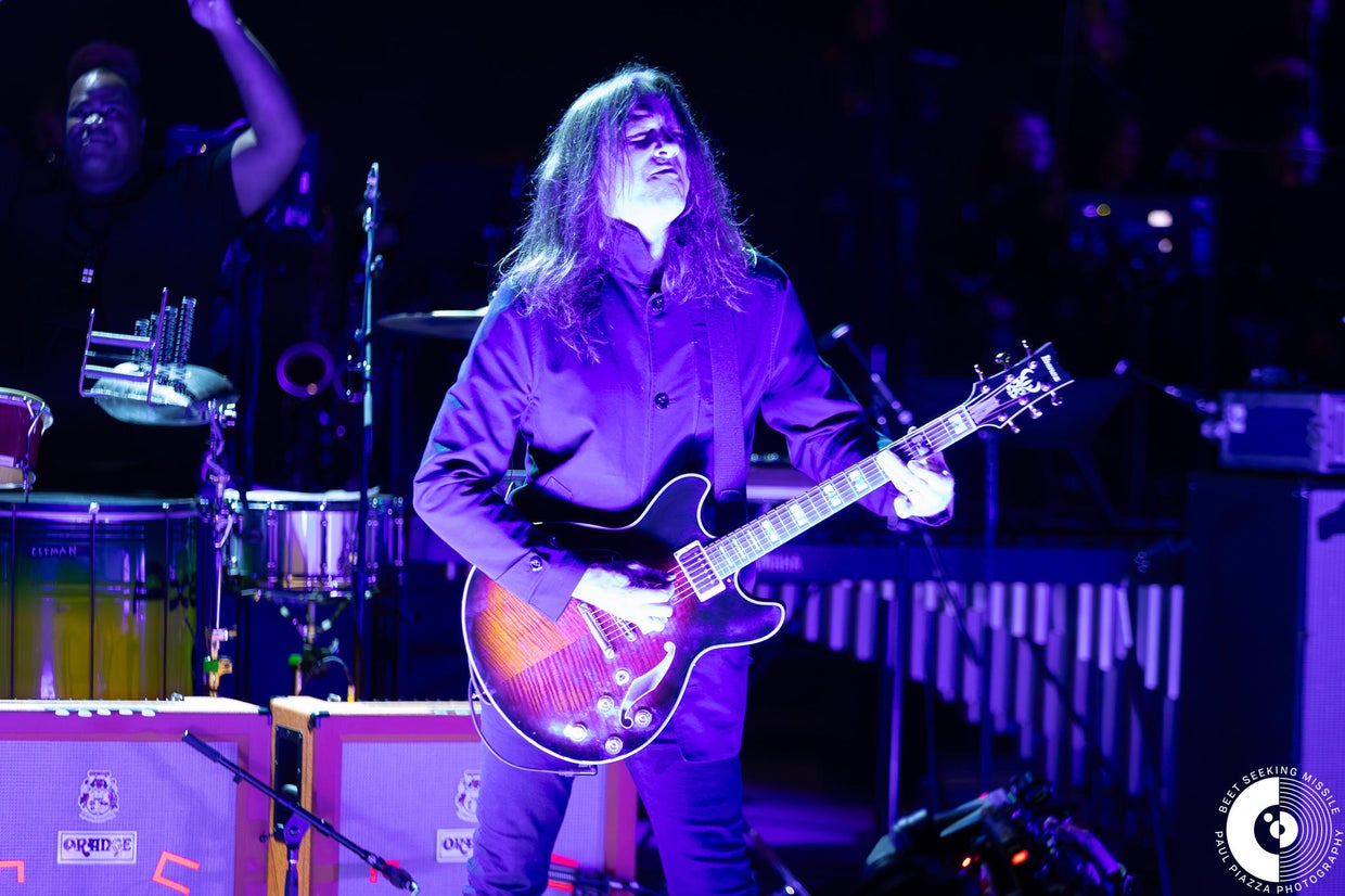 Danny Elfman performs at the Shoreline Amphitheatre