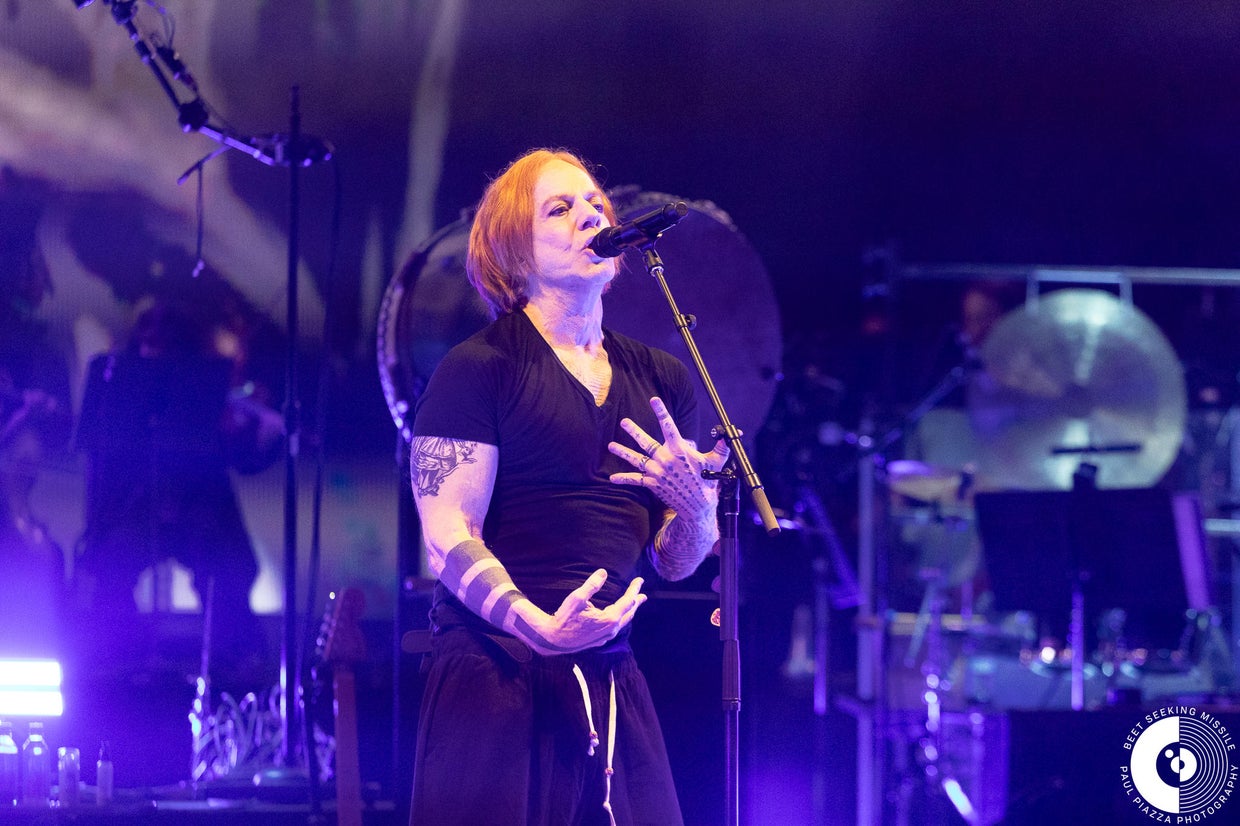 Danny Elfman performs at the Shoreline Amphitheatre 
