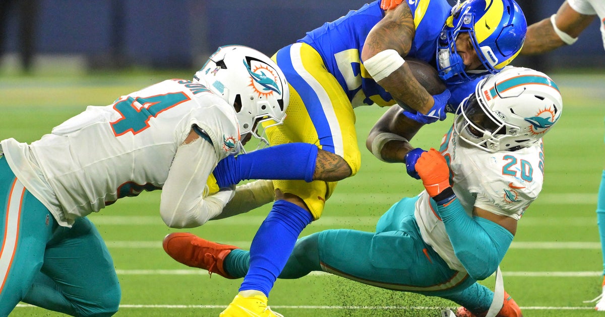 Dolphins hold off Rams 23-15 to snap 3-game skid Dolphins hold off Rams 23-15 to snap 3-game skid