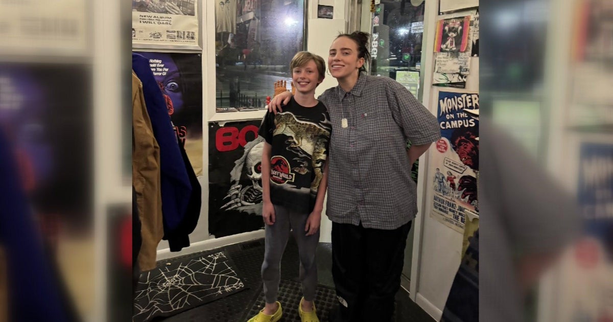 Billie Eilish puts on food drive during Twin Cities concerts Billie Eilish puts on food drive during Twin Cities concerts