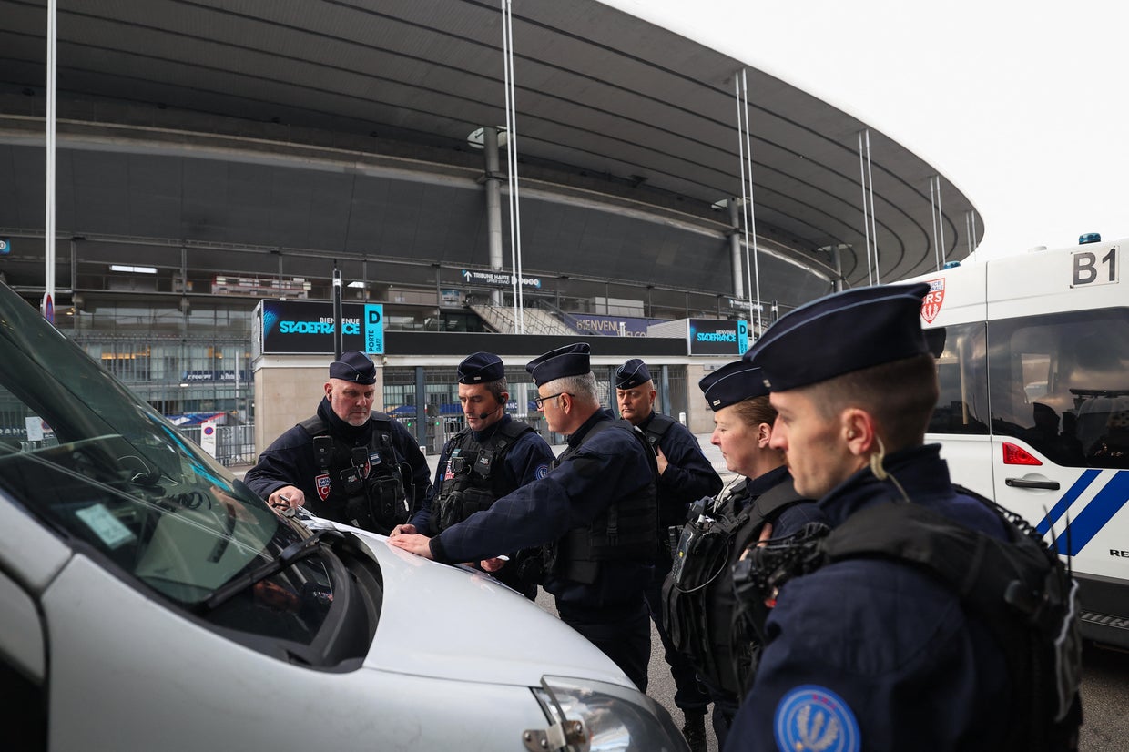 Brief scuffle between fans mars France-Israel soccer match amid high ...