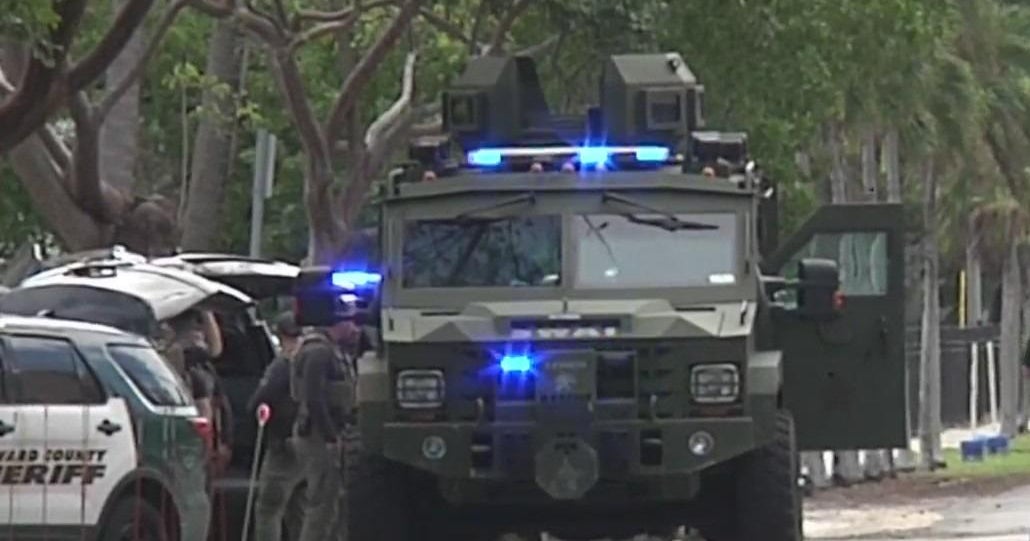 Man and woman in custody after SWAT standoff at Pompano Beach home ...