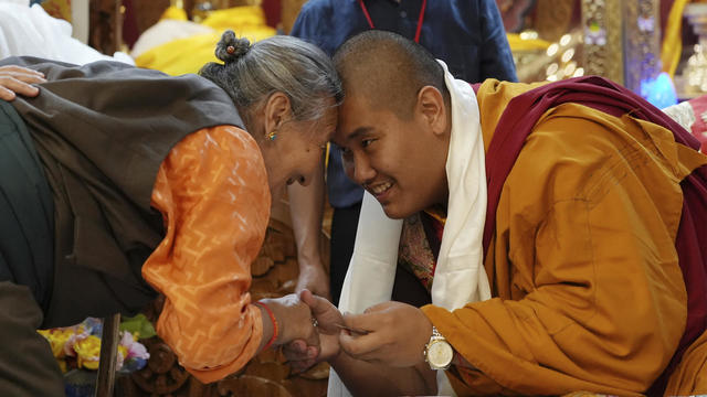 jalue-dorje-teen-buddhist-lama-from-minnesota.jpg 