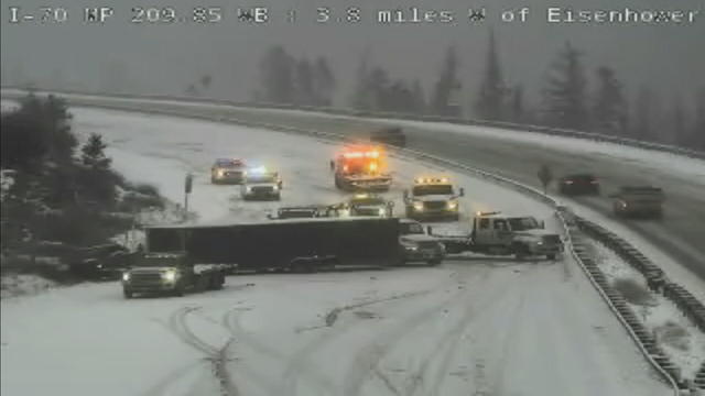 cdot-jack-knifed-semi-i-70-frame-27.jpg 