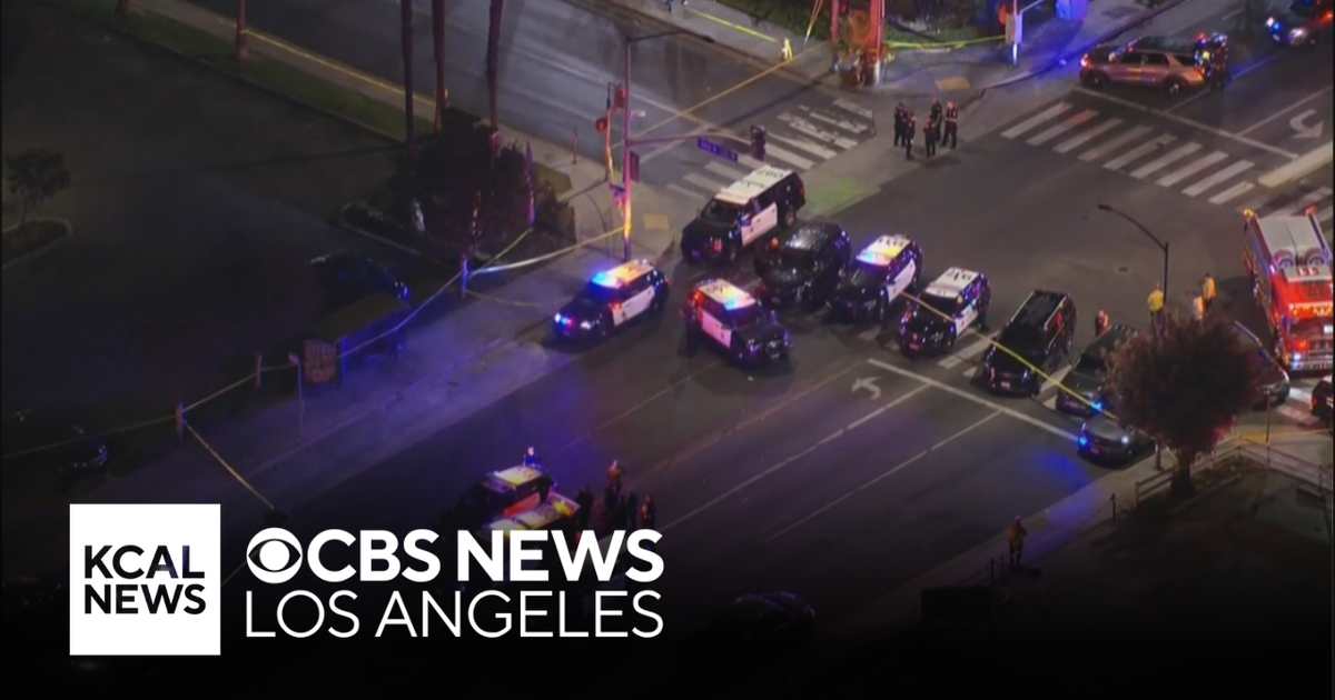 Long Beach police officer hospitalized with gunshot wound - CBS Los Angeles