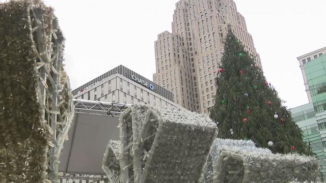 Downtown Detroit puts final touches on Christmas tree lighting ceremony 