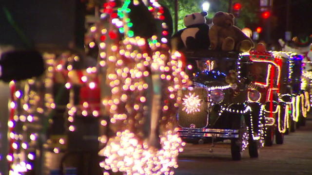 6a-parade-of-lights-ktvta085.jpg 