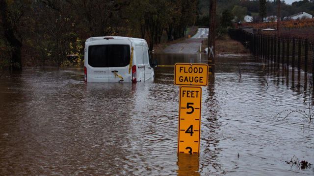 US-WEATHER-WINDSTORMS-FLOOD 