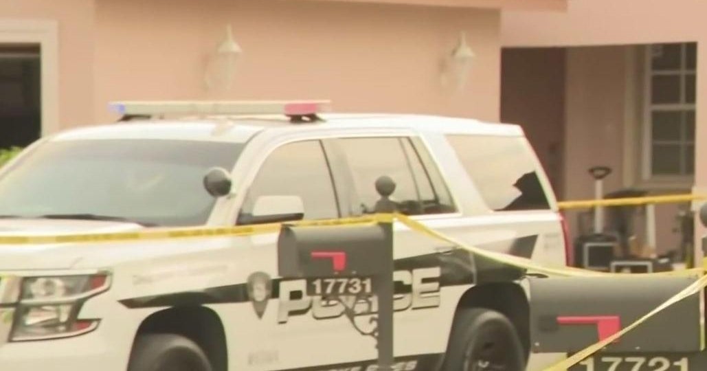 Vigil held for 2-year-old girl killed by father in Pembroke Pines - CBS ...