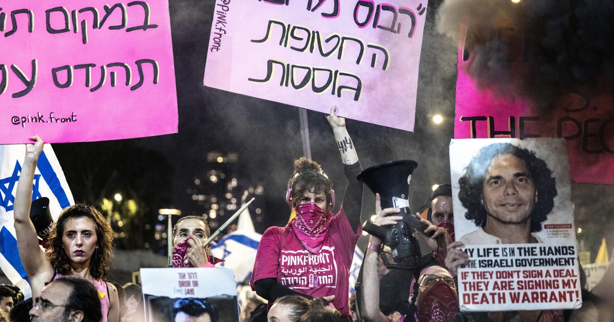 1 yıl önce ateşkesle serbest bırakılan eski İsrailli rehineler, hâlâ tutuklu olanların serbest bırakılması için harekete geçilmesi çağrısında bulundu