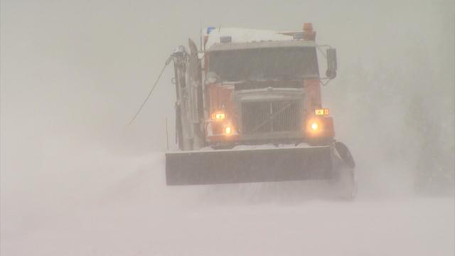 snow-plow-mtns.jpg 