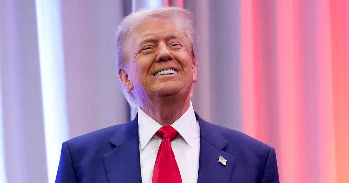 Trump doubles down on tariff promise after federal election interference charges dismissed